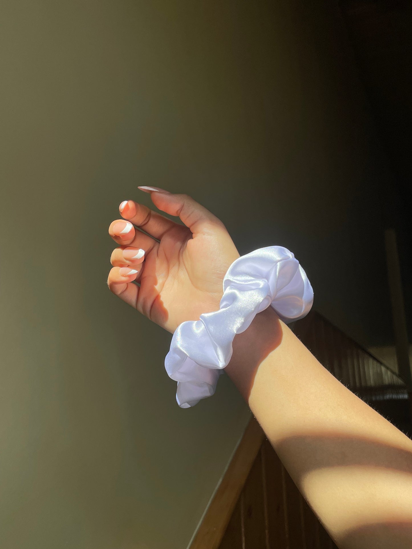 White Scrunchie (Regular)