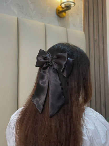 Black Long Tail Bow