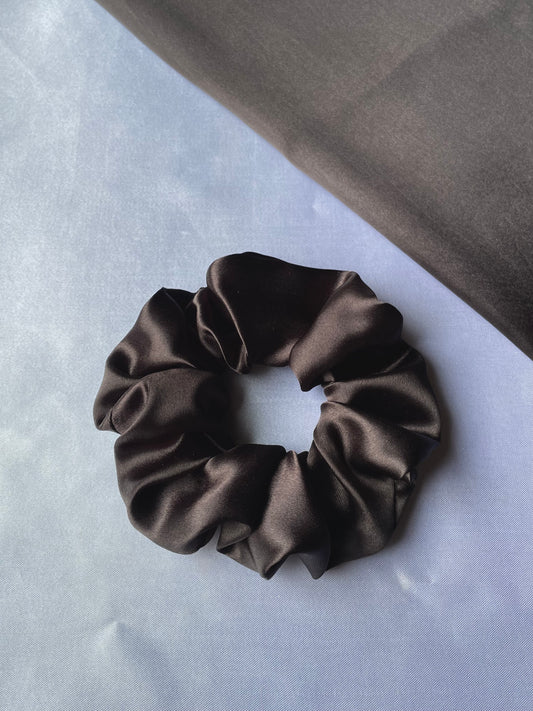Black Scrunchie (Regular)