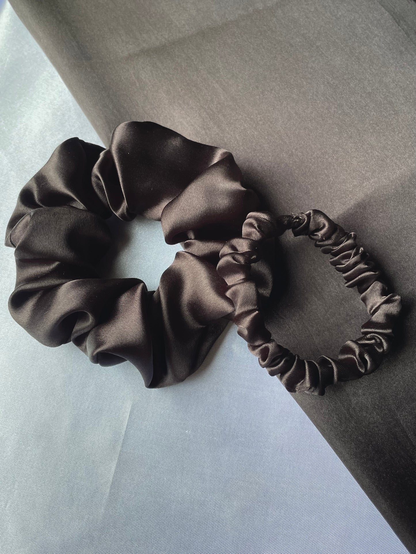 Black Scrunchie (Regular)