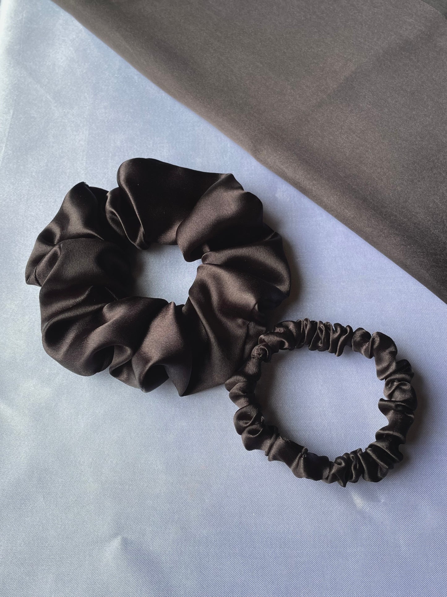Black Scrunchie (Skinny)