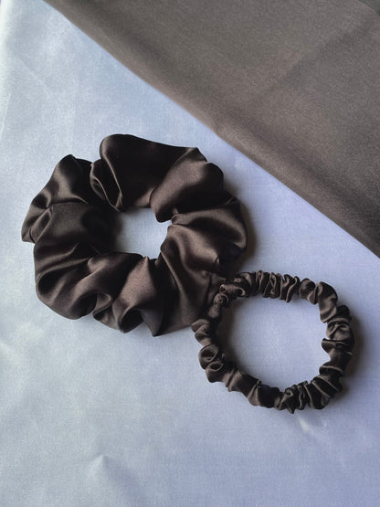 Black Scrunchie (Skinny)