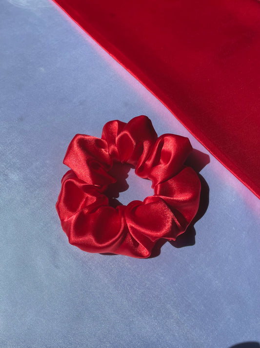 Red Scrunchie (Regular)