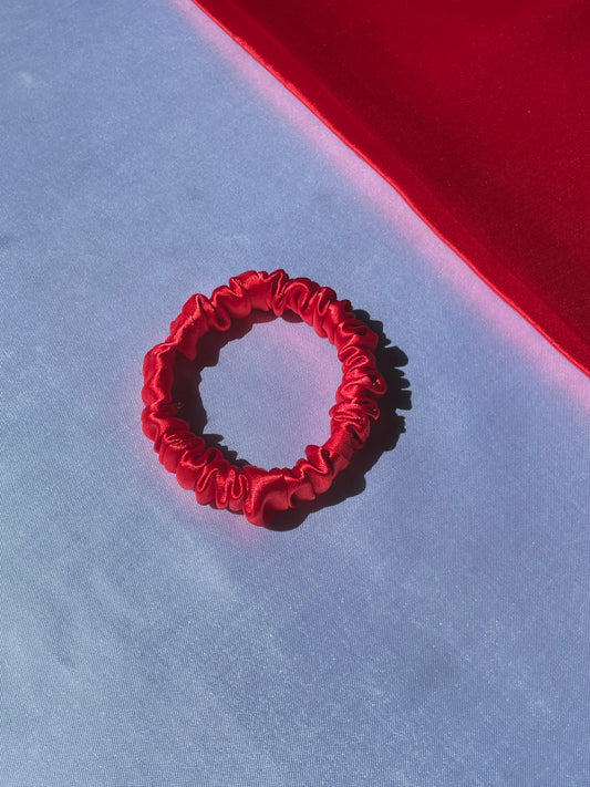 Red Scrunchie (Skinny)
